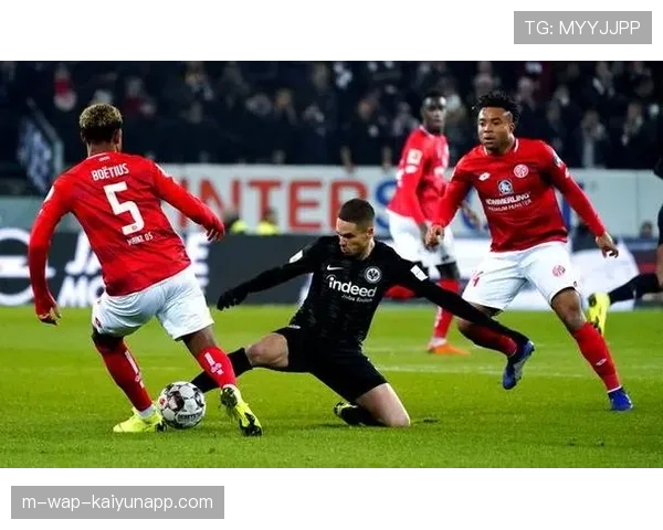 保级关键战美因茨获胜 积分榜末段形势再生变数 保级关键战美因茨获胜 积分榜末段形势再生变数