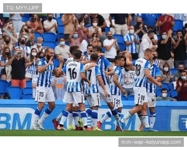 勒沃库森后卫巴德长期伤停 三中卫体系面临重组