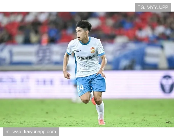 茹萨加盟蓉城补强中场，海港旧将寻求新的发展空间